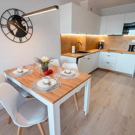 Swierkowy 12 شقة شكلارسكا بوريبا